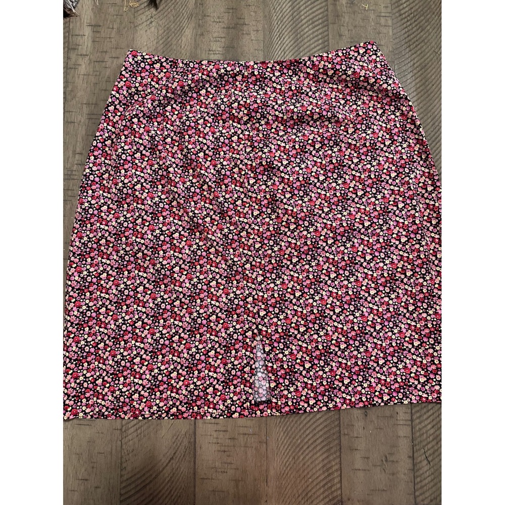 Vintage 90s CLIO Floral Mini Skirt - Made in USA Size 10 - Picture 2 of 6